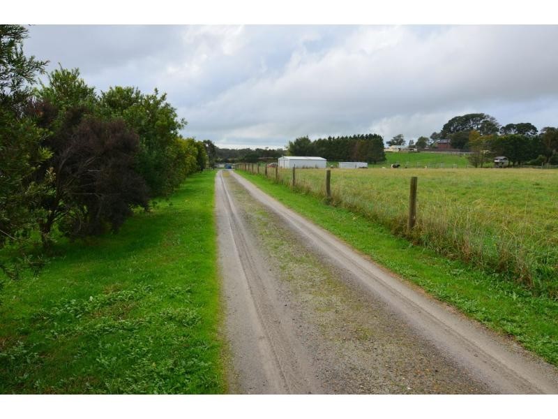 45 Follett Drive, Nyora VIC 3987