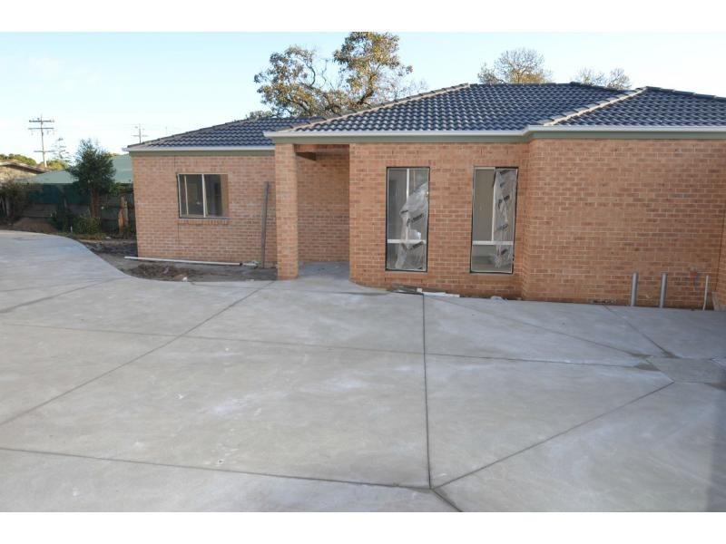 Unit 3/2 Salisbury Street, Lang Lang VIC 3984