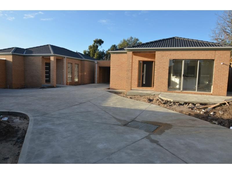 Unit 3/2 Salisbury Street, Lang Lang VIC 3984