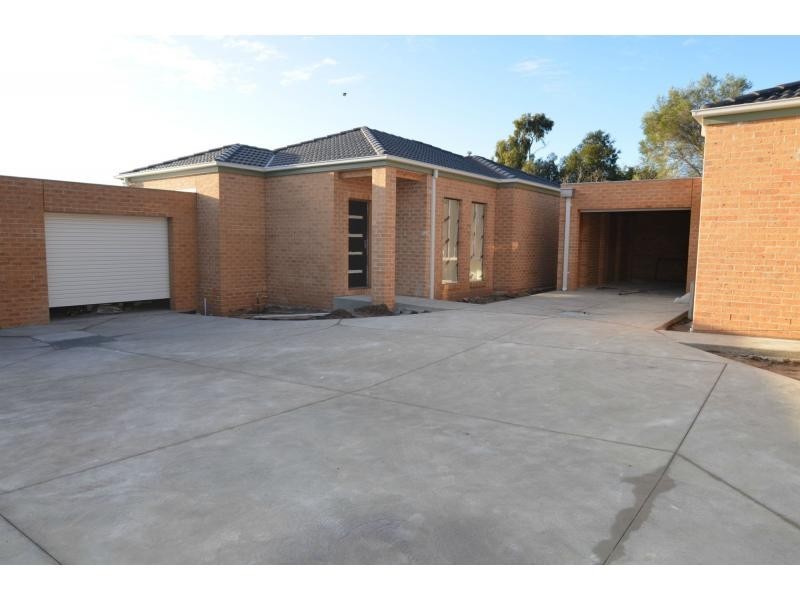 Unit 3/2 Salisbury Street, Lang Lang VIC 3984