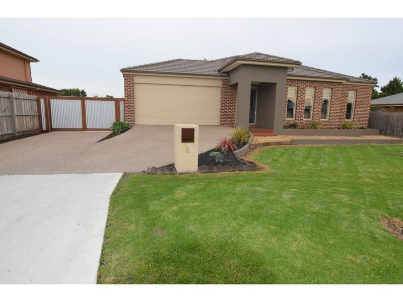 6 Grange Court, Koo Wee Rup VIC 3981