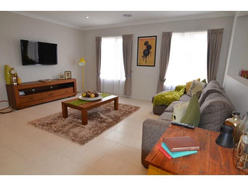 6 Grange Court, Koo Wee Rup VIC 3981