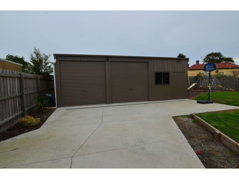 6 Grange Court, Koo Wee Rup VIC 3981