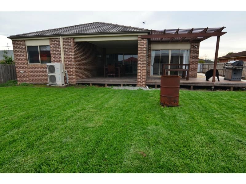 6 Grange Court, Koo Wee Rup VIC 3981