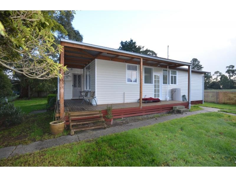 24 Roseberry Street, Lang Lang VIC 3984