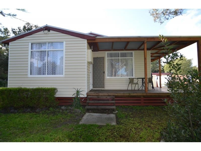 24 Roseberry Street, Lang Lang VIC 3984