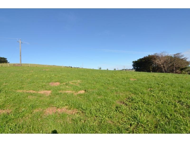 96 Loch Poowong Road, Loch VIC 3945