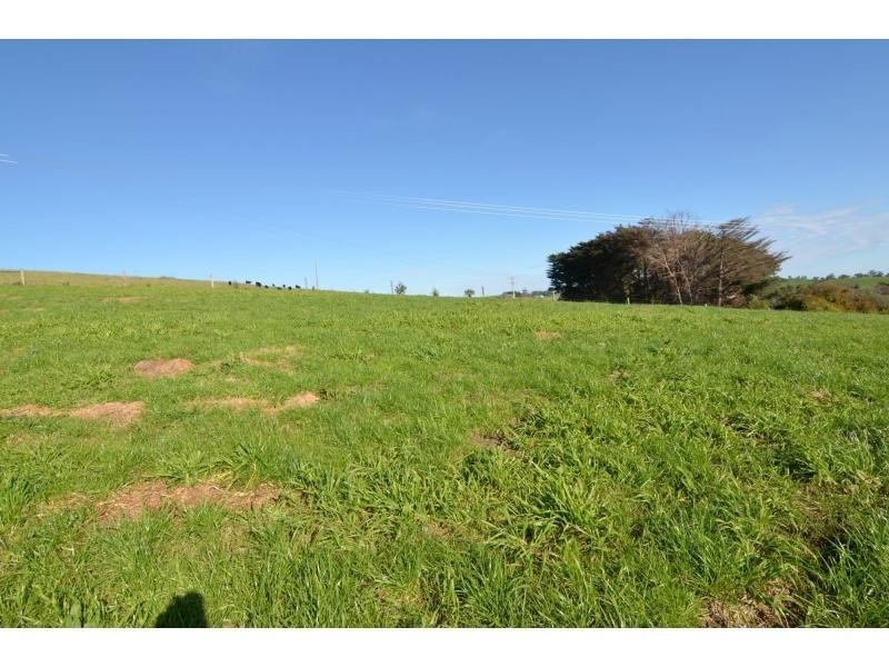 96 Loch Poowong Road, Loch VIC 3945