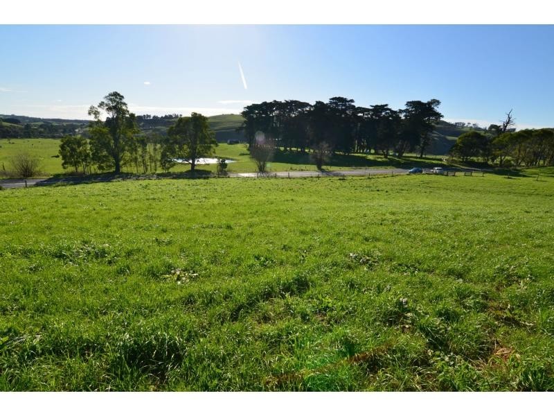 96 Loch Poowong Road, Loch VIC 3945