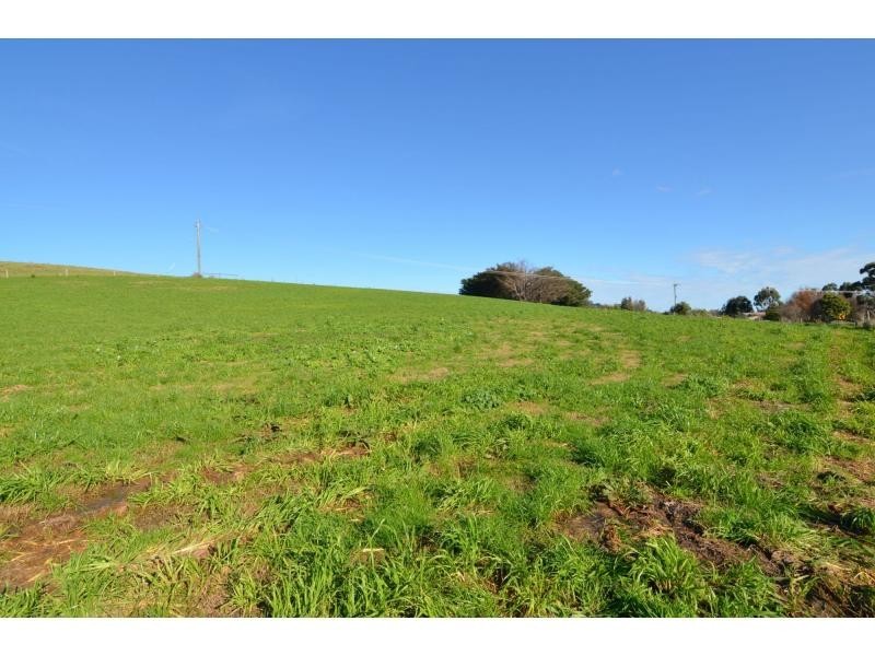 96 Loch Poowong Road, Loch VIC 3945