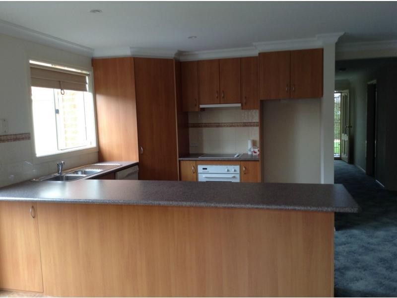 323 Rossiter Road, Koo Wee Rup VIC 3981