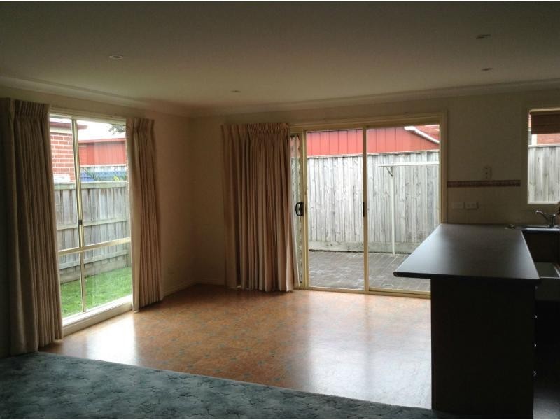 323 Rossiter Road, Koo Wee Rup VIC 3981