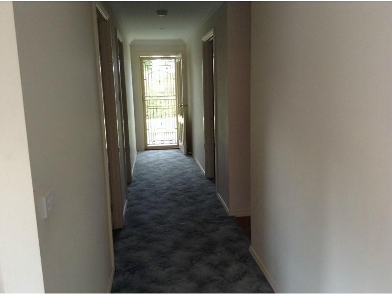 323 Rossiter Road, Koo Wee Rup VIC 3981