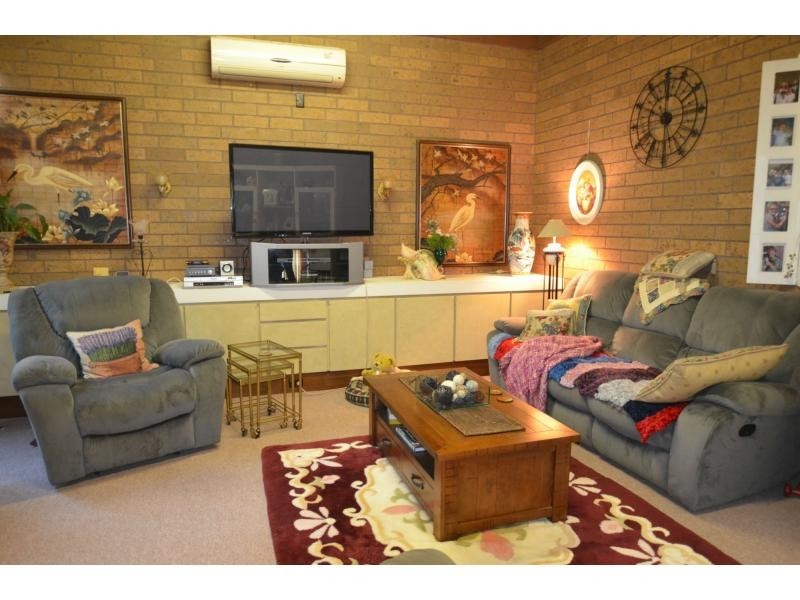 1 Roseberry Street, Lang Lang VIC 3984