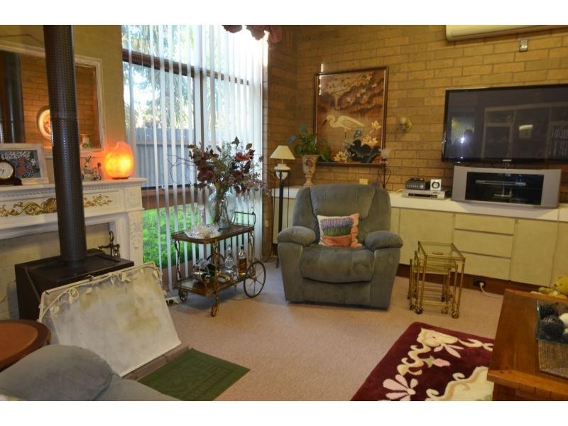 1 Roseberry Street, Lang Lang VIC 3984