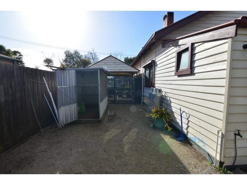 6 Alexandra Avenue, Koo Wee Rup VIC 3981