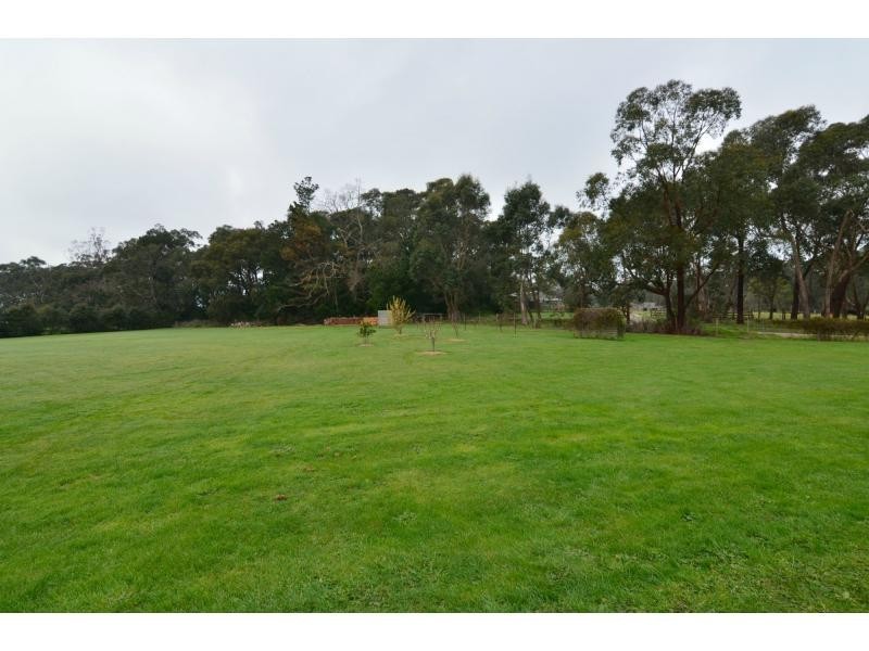 11 Ian Court, Nyora VIC 3987