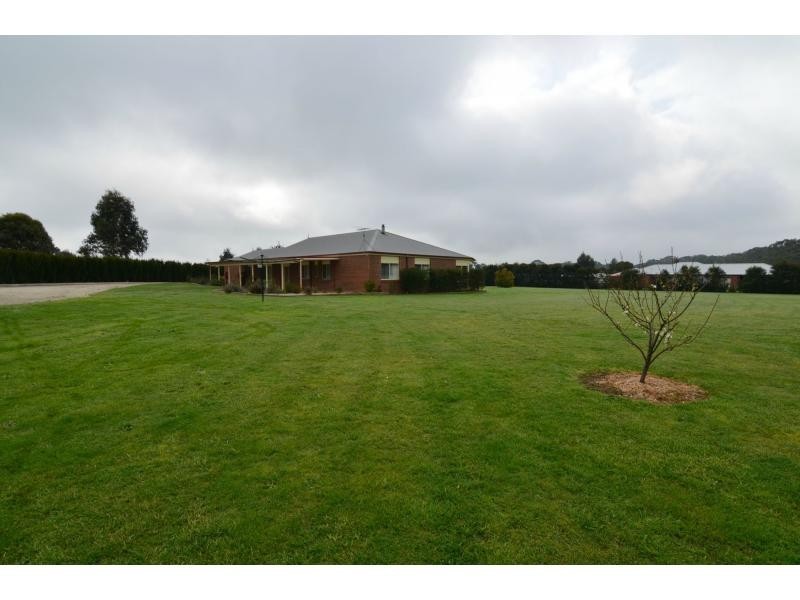 11 Ian Court, Nyora VIC 3987