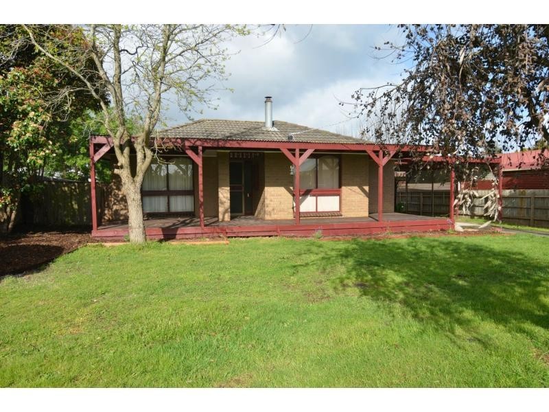 19 Station Street, Lang Lang VIC 3984