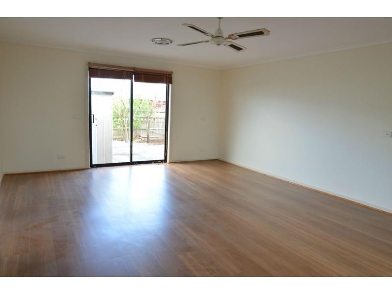 19 Station Street, Lang Lang VIC 3984