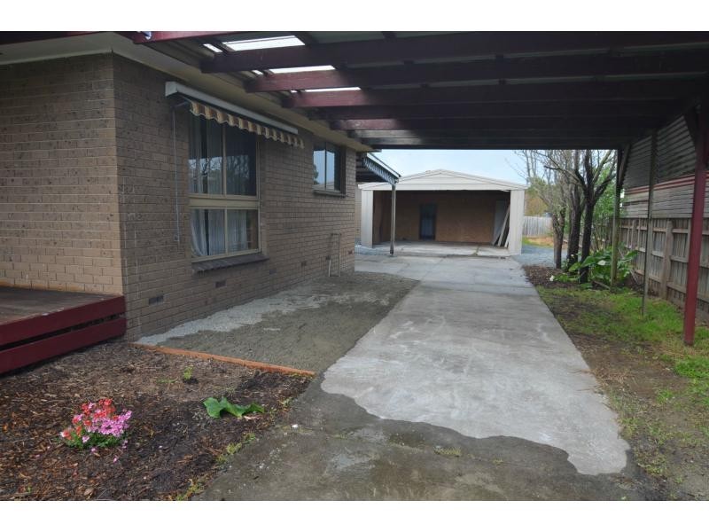 19 Station Street, Lang Lang VIC 3984