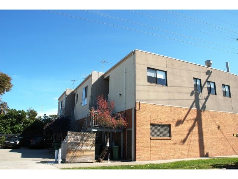 Unit A/129 Marine Parade, San Remo VIC 3925