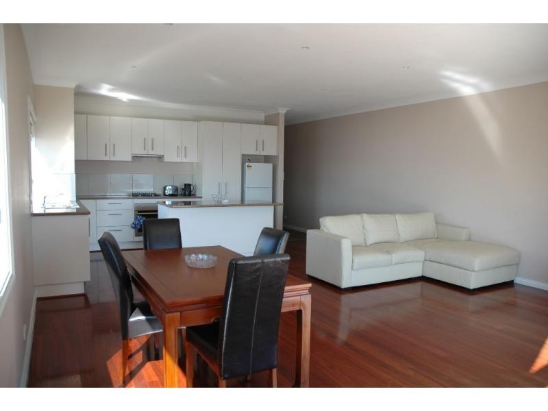 Unit A/129 Marine Parade, San Remo VIC 3925