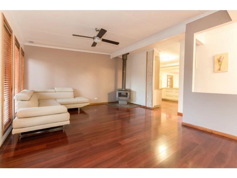 16 Centenary Street, Seaford VIC 3198