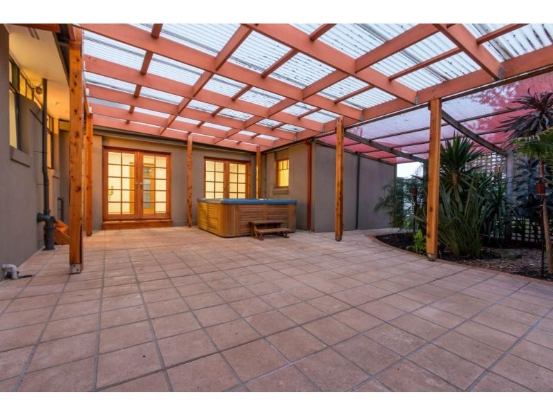 16 Centenary Street, Seaford VIC 3198