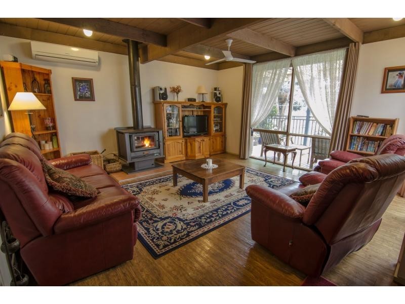 120 Island Road, Koo Wee Rup VIC 3981