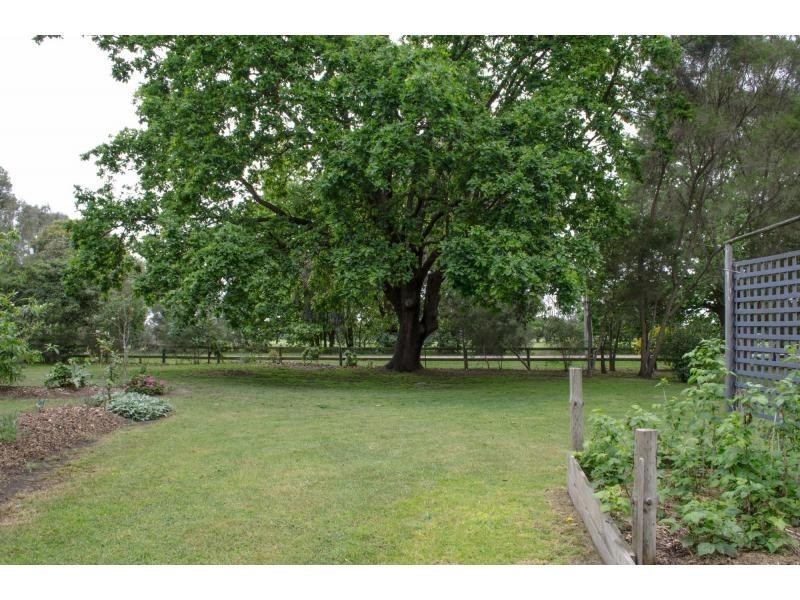 120 Island Road, Koo Wee Rup VIC 3981