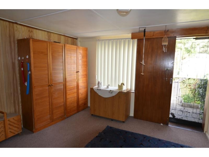 2 Carnarvon Street, Lang Lang VIC 3984