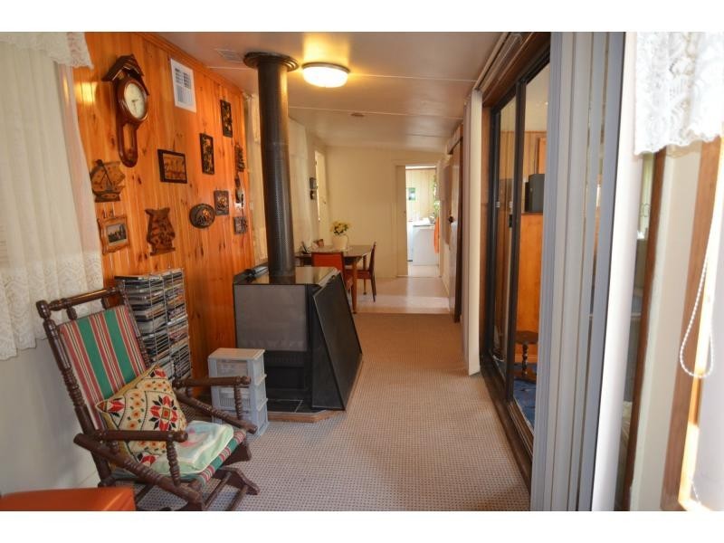 2 Carnarvon Street, Lang Lang VIC 3984