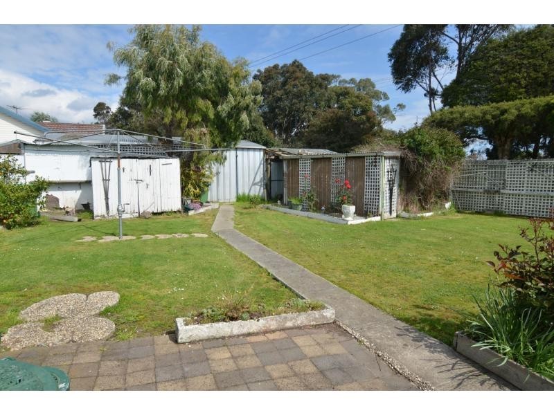 2 Carnarvon Street, Lang Lang VIC 3984