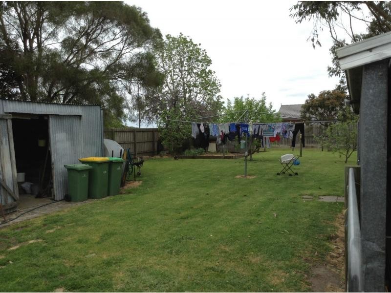 384 Rossiter Road, Koo Wee Rup VIC 3981