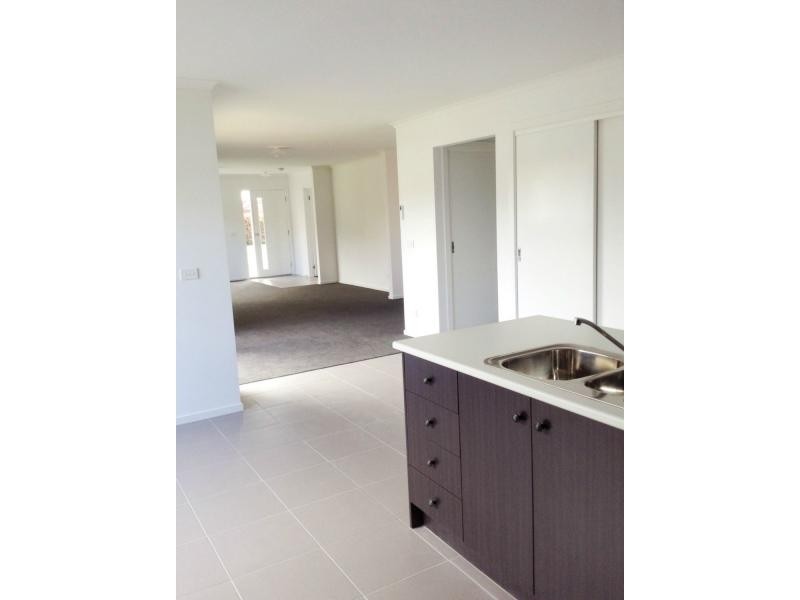 Unit 1/37 Henry Street, Koo Wee Rup VIC 3981