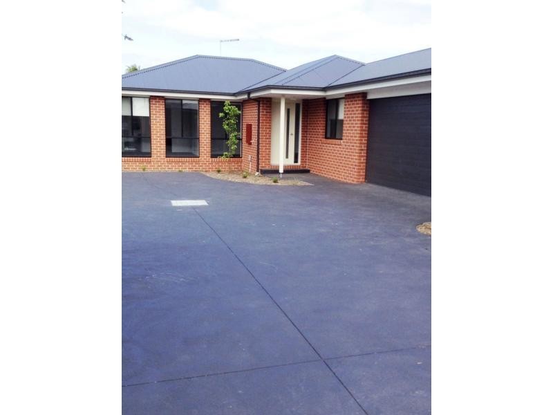 2/37 Henry Street, Koo Wee Rup VIC 3981