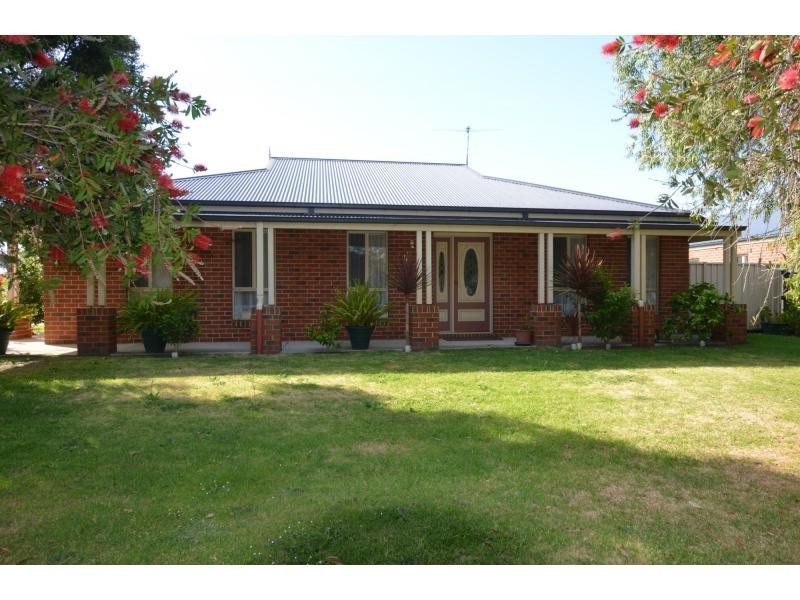 Unit 1/15 Station Street, Lang Lang VIC 3984