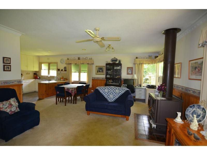 280 Berrys Road, Nyora VIC 3987