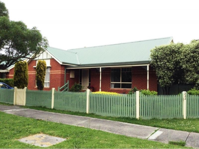 242 Rossiter Road, Koo Wee Rup VIC 3981