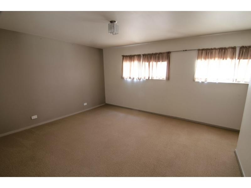 104 Coster Road, Modella VIC 3816