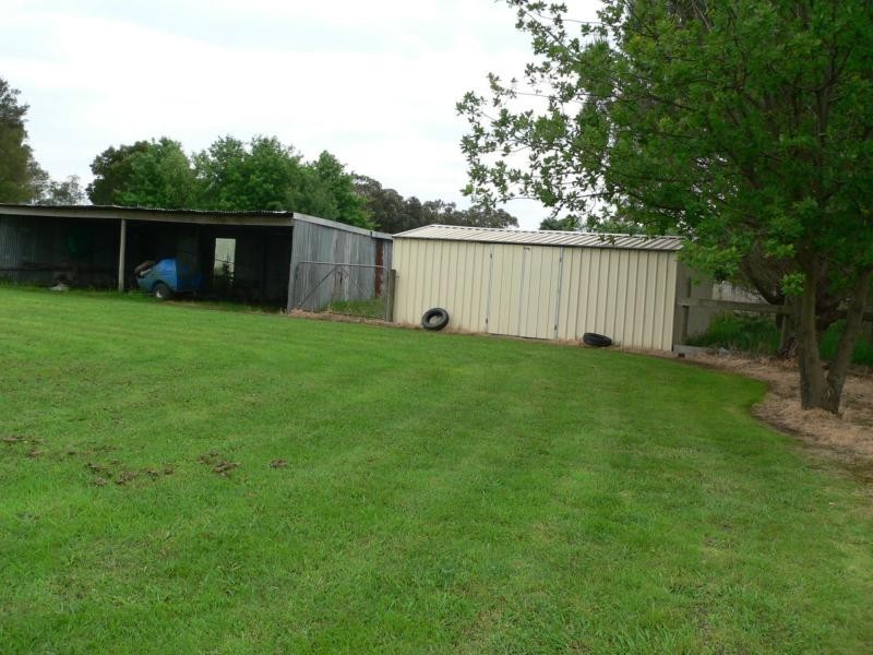 104 Coster Road, Modella VIC 3816