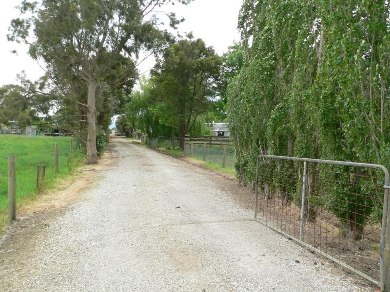 104 Coster Road, Modella VIC 3816