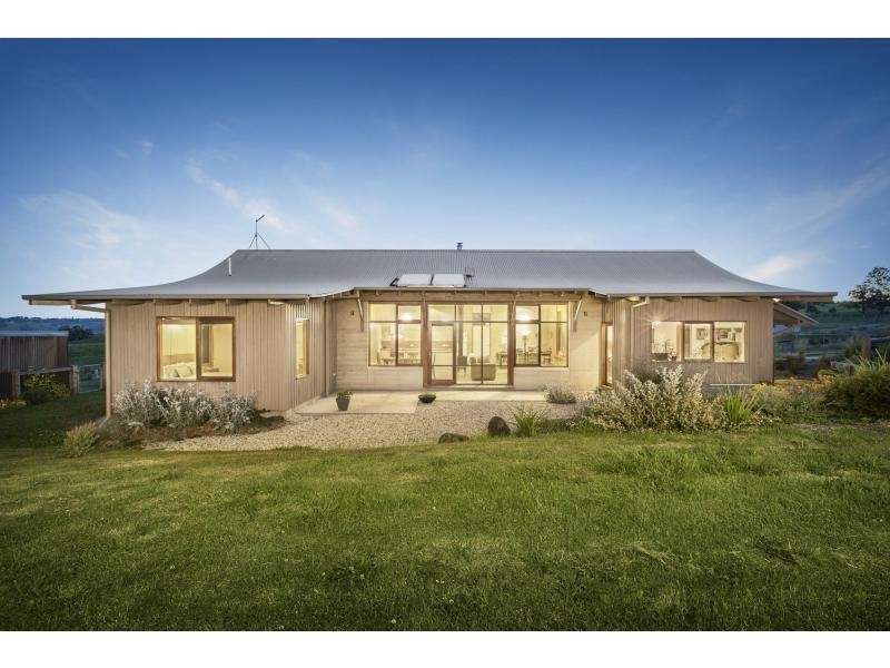13 Carlisle Close, Nyora VIC 3987