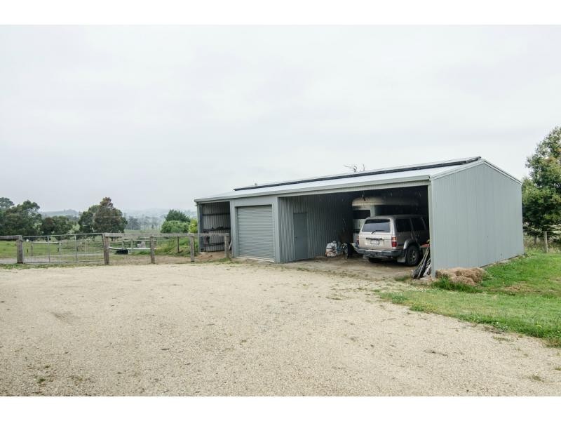 13 Carlisle Close, Nyora VIC 3987
