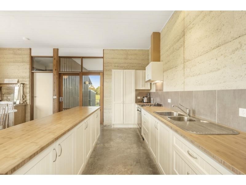 13 Carlisle Close, Nyora VIC 3987