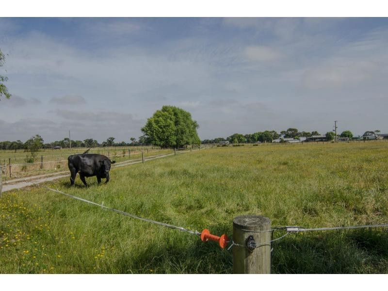 230 KWR Longwarry Road, Koo Wee Rup VIC 3981