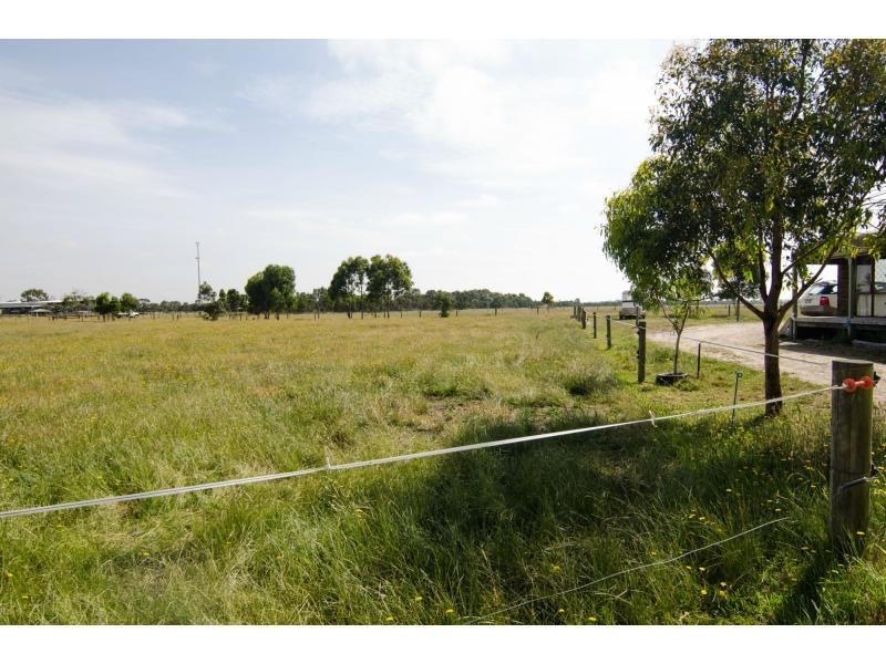 230 KWR Longwarry Road, Koo Wee Rup VIC 3981