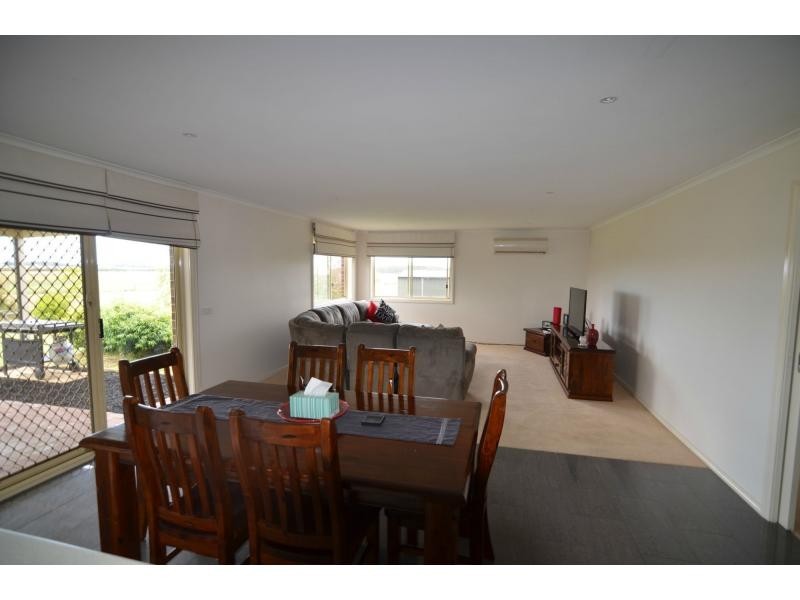 10 Cullen Drive, Lang Lang VIC 3984