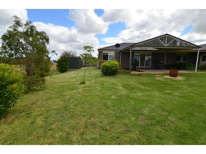 10 Cullen Drive, Lang Lang VIC 3984